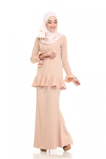Kurung Laila Nude