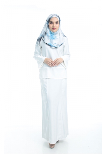 Kalisha Kurung White